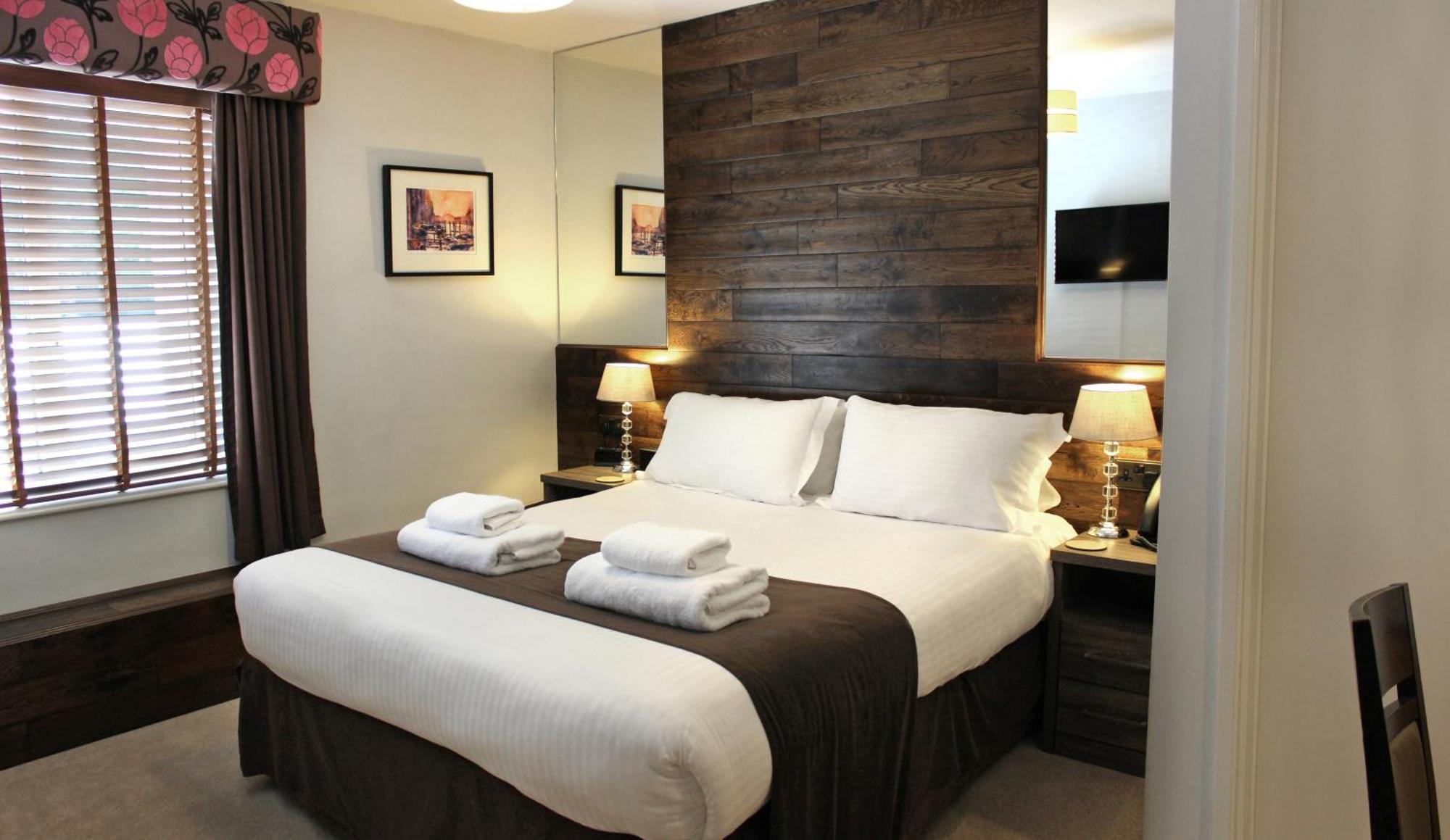 Wickwoods Hotell Albourne Exteriör bild